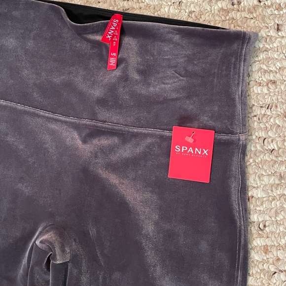 SOLD Spanx velvet leggings silver chrome gray - Picture 4 of 4